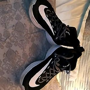 Nike Zoom mens size 9.5